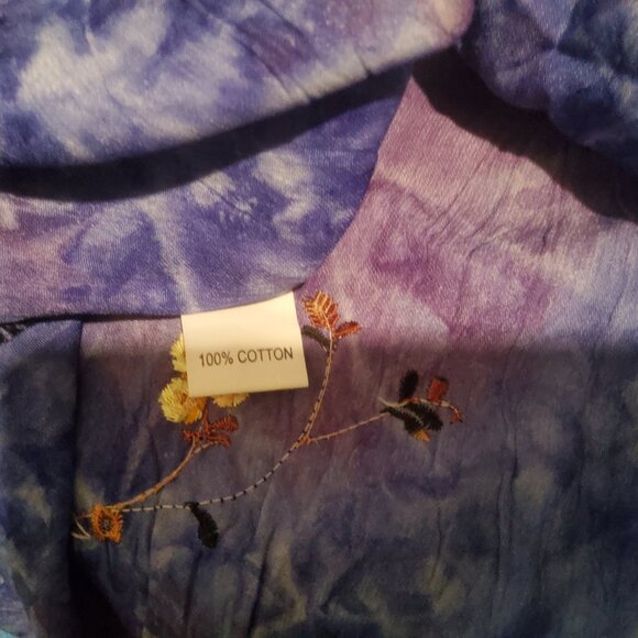 VENUS FASHION   embroidered  button up  blouse  SIZE LARGE NWT - Picture 3 of 9